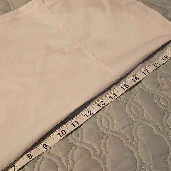 Chicos Zenergy White Cropped Pants - Picture 5 of 5